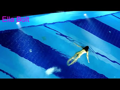 ❤️ Non posso smettere di guardare, giovane bionda catturata nuotare nuda nella piscina del resort ELLA BOLT ❤ Porno vk al it.tubesexer-com.ru ❤️